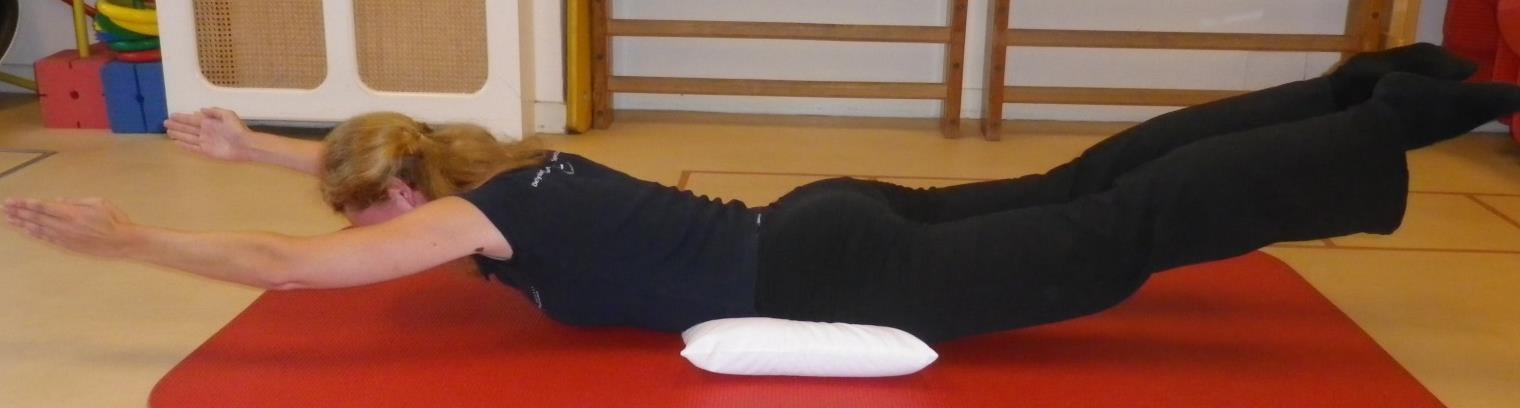 Core stability oefening 11b: Armen en benen heffen voor de rugspieren (gevorderd)